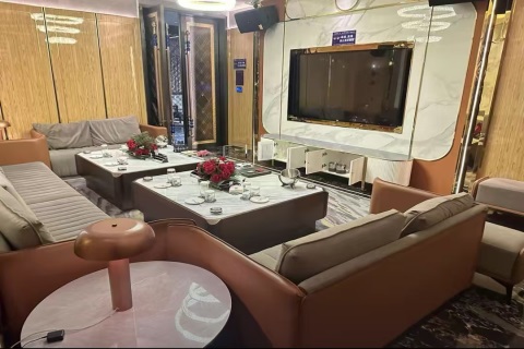 南阳SPACE酒吧招聘,河南南阳酒吧招聘兼职,可提供住宿